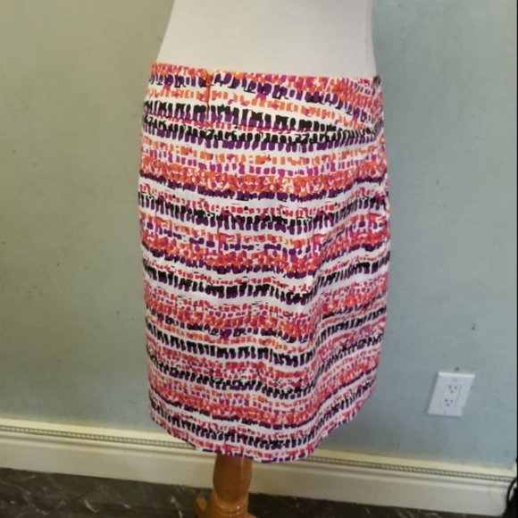 NWOT Ann Taylor Madison pencil skirt size 2 (B20) - Picture 8 of 8